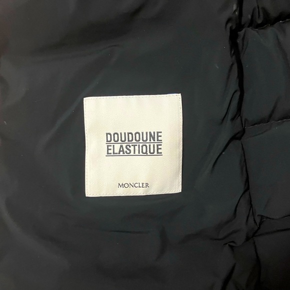 MONCLER PufferJacket - Picture 8 of 13